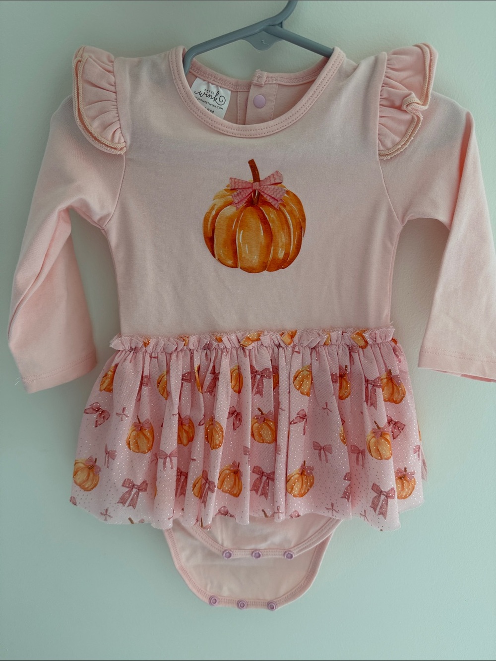 Sweet wink pumpkin dress